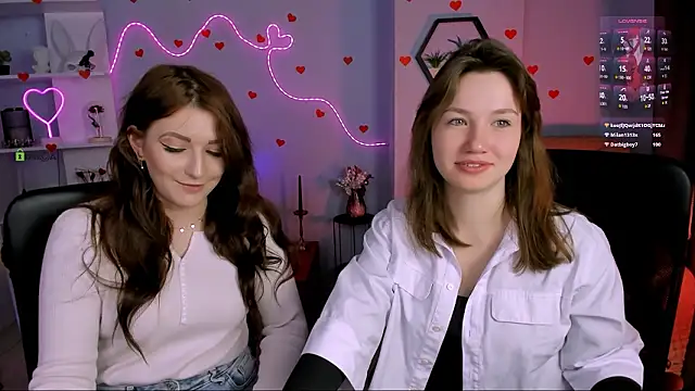 Snapshot of helli_belli chatting on February 20, 2026, 8:20 pm helli belli online show from February 20, 2026, 8:20 pm