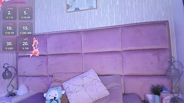 Snapshot of Marianna_Ray_ chatting on November 21, 2025, 9:24 pm Marianna Ray online show from November 21, 2025, 9:24 pm