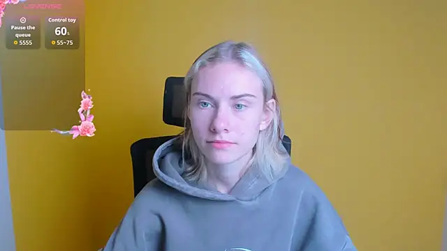 Fiona Night online show from October 2, 2025, 5:09 pm