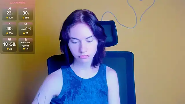 Fiona Night online show from July 25, 2026, 5:05 am