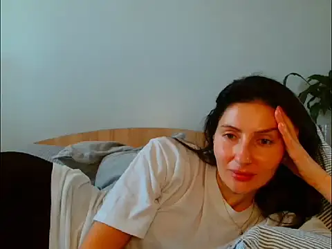 Snapshot of Irina9793 chatting on March 12, 2026, 10:21 am Irina9793 online show from March 12, 2026, 10:21 am