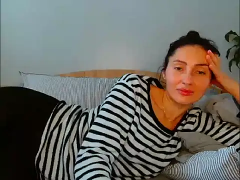 Snapshot of Irina9793 chatting on March 17, 2026, 11:02 am Irina9793 online show from March 17, 2026, 11:02 am