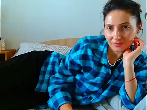 Snapshot of Irina9793 chatting on March 24, 2026, 11:04 am Irina9793 online show from March 24, 2026, 11:04 am