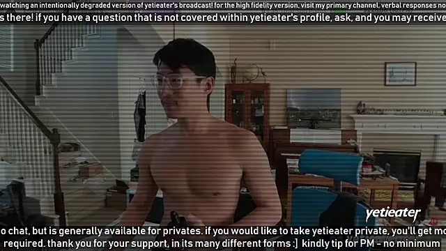 Snapshot of yetieater chatting on December 22, 2024, 8:14 pm yetieater online show from December 22, 2024, 8:14 pm