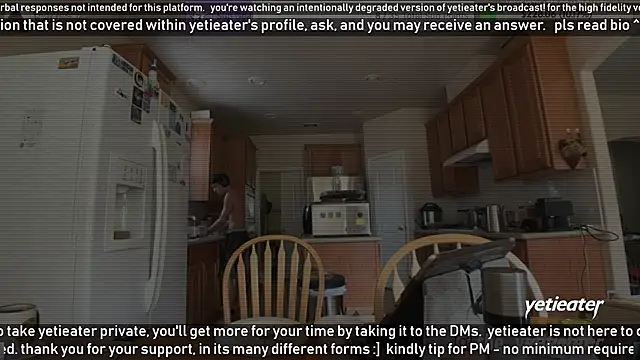 Snapshot of yetieater chatting on February 4, 2025, 4:39 pm yetieater online show from February 4, 2025, 4:39 pm