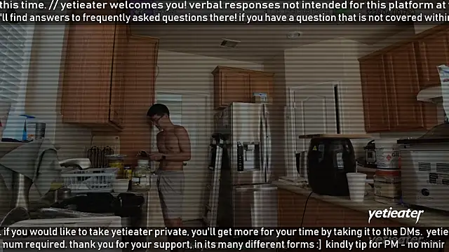 Snapshot of yetieater chatting on March 24, 2026, 4:56 pm yetieater online show from March 24, 2026, 4:56 pm