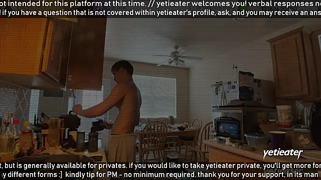 Snapshot of yetieater chatting on March 30, 2026, 6:42 pm yetieater online show from March 30, 2026, 6:42 pm