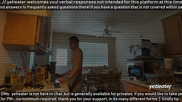 Snapshot of yetieater chatting on March 31, 2026, 7:36 pm yetieater online show from March 31, 2026, 7:36 pm