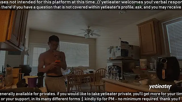 Snapshot of yetieater chatting on April 28, 2026, 4:12 pm yetieater online show from April 28, 2026, 4:12 pm