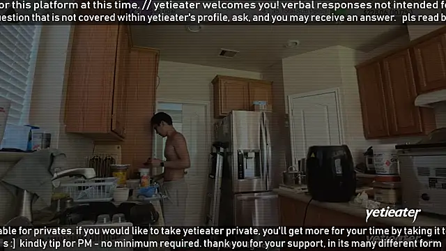 Snapshot of yetieater chatting on May 29, 2026, 3:54 pm yetieater online show from May 29, 2026, 3:54 pm