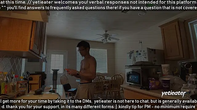 Snapshot of yetieater chatting on June 26, 2026, 5:17 pm yetieater online show from June 26, 2026, 5:17 pm