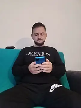 Snapshot of iurinicola chatting on February 19, 2026, 2:40 am iurinicola online show from February 19, 2026, 2:40 am