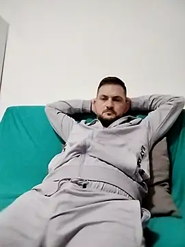 Snapshot of iurinicola chatting on March 8, 2026, 6:34 pm iurinicola online show from March 8, 2026, 6:34 pm