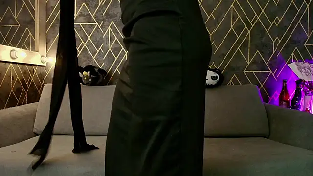 Tahara Romanov online show from March 9, 2026, 3:38 pm