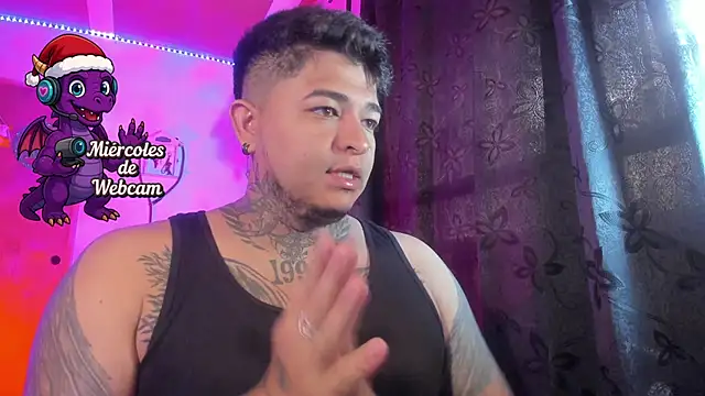 Snapshot of Strip_Classes_Col chatting on December 3, 2025, 2:59 pm Strip Classes Col online show from December 3, 2025, 2:59 pm