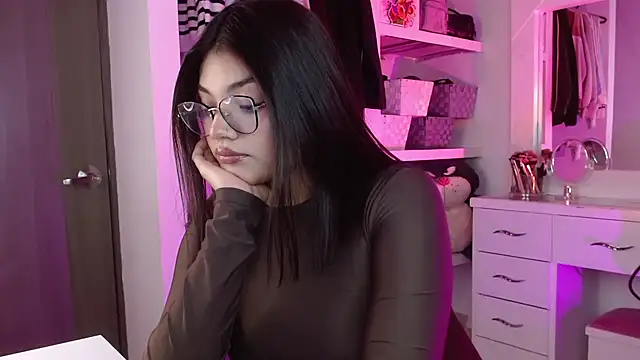 Snapshot of _Camilaaa_ chatting on September 14, 2025, 5:50 am Camilaaa online show from September 14, 2025, 5:50 am