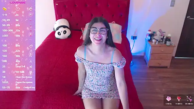 Snapshot of Saray_honey04 chatting on September 14, 2025, 8:19 pm Saray honey04 online show from September 14, 2025, 8:19 pm