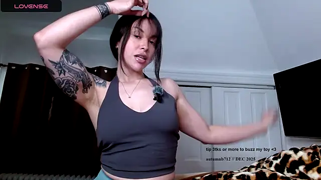 Snapshot of autumnb712 chatting on December 14, 2025, 3:28 pm autumnb712 online show from December 14, 2025, 3:28 pm