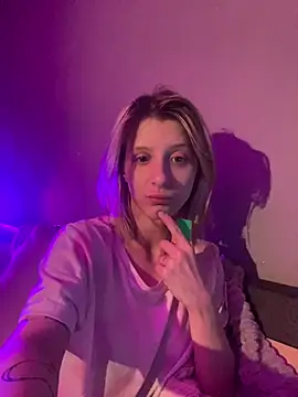 Snapshot of amorearte_m chatting on March 4, 2025, 7:43 pm amorearte m online show from March 4, 2025, 7:43 pm