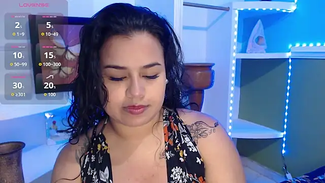 SamanthaSmiithh online show from October 13, 2025, 9:48 pm