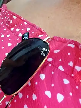 Snapshot of Melody73 chatting on October 19, 2025, 10:05 am Melody73 online show from October 19, 2025, 10:05 am