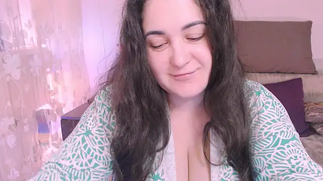 SoftLia online show from February 21, 2025, 8:05 pm