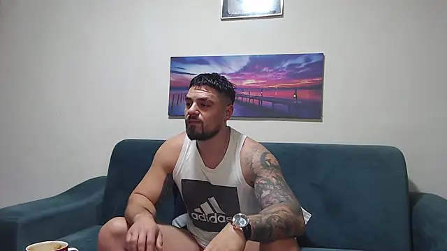 Tiberius hunk online show from November 27, 2025, 7:21 am