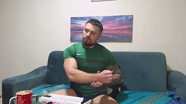 Snapshot of Tiberius_hunk chatting on January 13, 2026, 5:18 pm Tiberius hunk online show from January 13, 2026, 5:18 pm