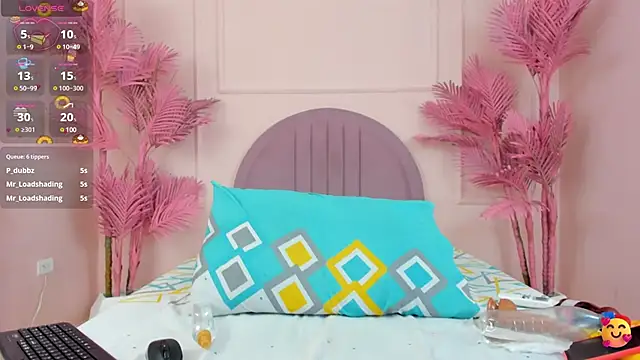 Snapshot of Hanaahquinn chatting on March 5, 2025, 2:56 pm Hanaahquinn online show from March 5, 2025, 2:56 pm