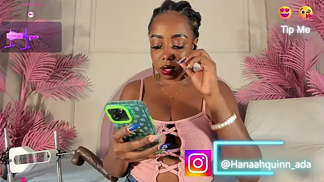 Snapshot of Hanaahquinn chatting on February 20, 2026, 11:43 am Hanaahquinn online show from February 20, 2026, 11:43 am