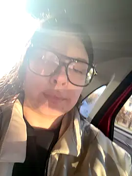 HannaJohnson online show from October 17, 2025, 5:32 am