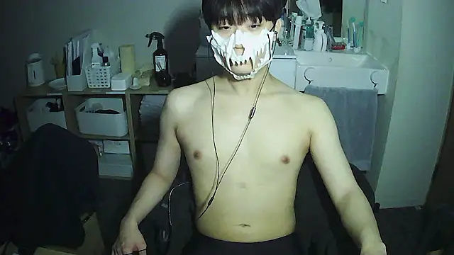 Snapshot of sdamvo2 chatting on April 7, 2026, 12:27 pm sdamvo2 online show from April 7, 2026, 12:27 pm