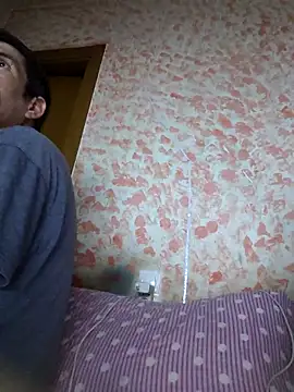 Snapshot of parejade225@xh chatting on February 7, 2026, 9:40 pm parejade225xh online show from February 7, 2026, 9:40 pm