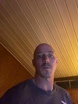 Snapshot of Mac_ThunderCock chatting on September 13, 2025, 2:00 am Mac ThunderCock online show from September 13, 2025, 2:00 am