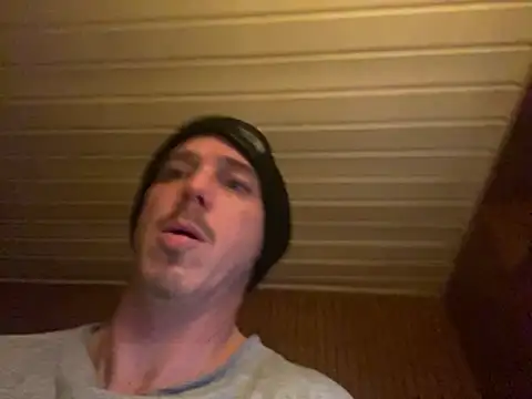 Snapshot of Mac_ThunderCock chatting on December 19, 2025, 2:51 am Mac ThunderCock online show from December 19, 2025, 2:51 am