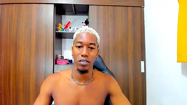 Snapshot of Dreamastercum_ chatting on October 13, 2025, 1:22 pm Dreamastercum online show from October 13, 2025, 1:22 pm