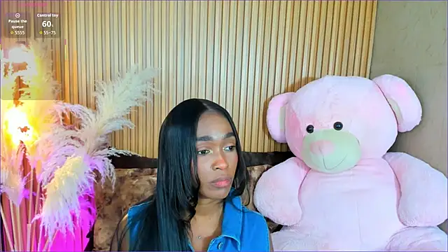 AlexiaAbbey online show from December 15, 2025, 7:07 pm