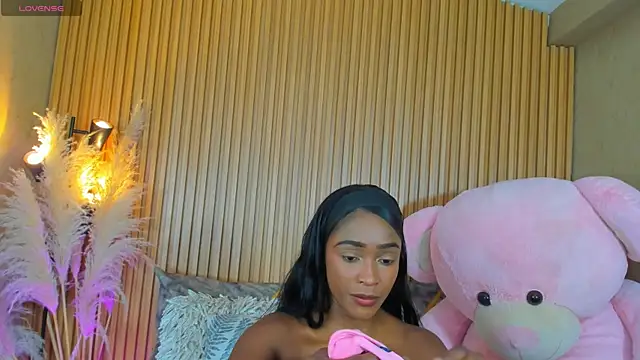 AlexiaAbbey online show from April 16, 2026, 6:30 pm