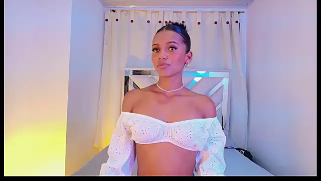 Snapshot of Lia_Taylor1 chatting on March 13, 2026, 3:35 am Lia Taylor1 online show from March 13, 2026, 3:35 am