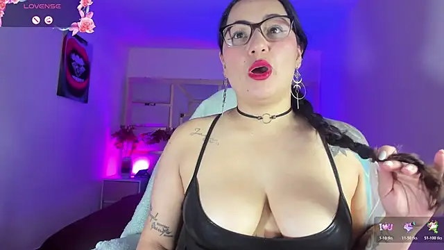 tamara rouse1 online show from December 15, 2025, 5:01 am