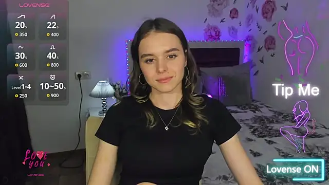 Snapshot of EmelyMason chatting on February 10, 2026, 1:04 pm EmelyMason online show from February 10, 2026, 1:04 pm