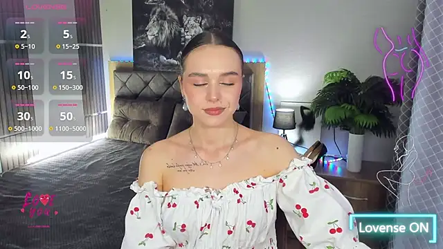 Snapshot of EmelyMason chatting on March 28, 2026, 10:04 am EmelyMason online show from March 28, 2026, 10:04 am