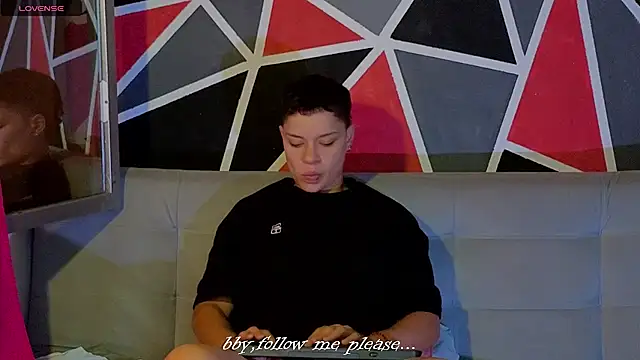 demimoore222 online show from October 21, 2025, 12:39 pm