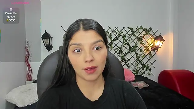 Snapshot of issa__nassar chatting on October 23, 2025, 1:54 pm issa nassar online show from October 23, 2025, 1:54 pm