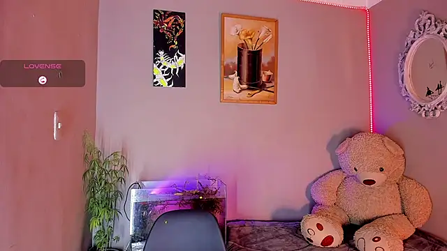 CRAZY-BOY99 online show from November 23, 2025, 9:53 am