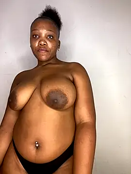 Snapshot of Beyoncex05 chatting on December 2, 2025, 1:39 pm Beyoncex05 online show from December 2, 2025, 1:39 pm