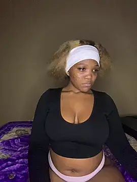 Beyoncex05 online show from May 14, 2026, 8:59 pm