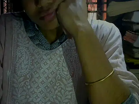 Snapshot of mayra89 chatting on November 10, 2025, 4:22 am mayra89 online show from November 10, 2025, 4:22 am