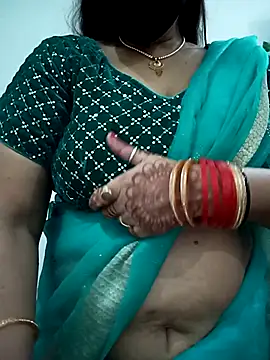 Snapshot of Neha-Bhabhi-Rasily chatting on September 17, 2025, 11:23 am Neha-Bhabhi-Rasily online show from September 17, 2025, 11:23 am