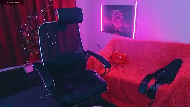 Miss Alice Silver online show from May 24, 2026, 4:34 pm